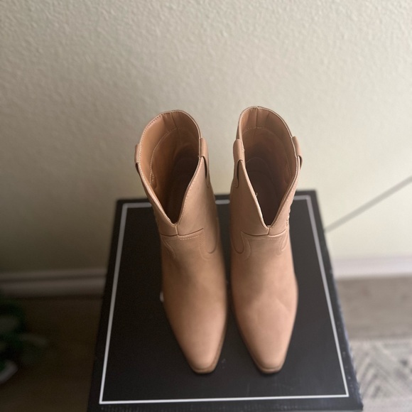 Qupid Women’s Booties 
Size: 6 - Picture 6 of 7